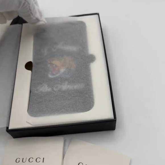 Gucci Limited Edition Tiger iPhone 7/8 Case - New in Gucci Box - Picture 3 of 6